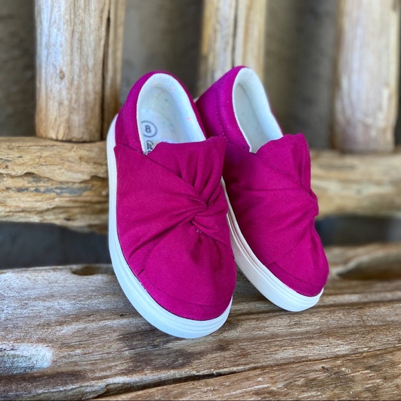 Other - 💖The Cutest Canvas Slip-Ons - Brand New